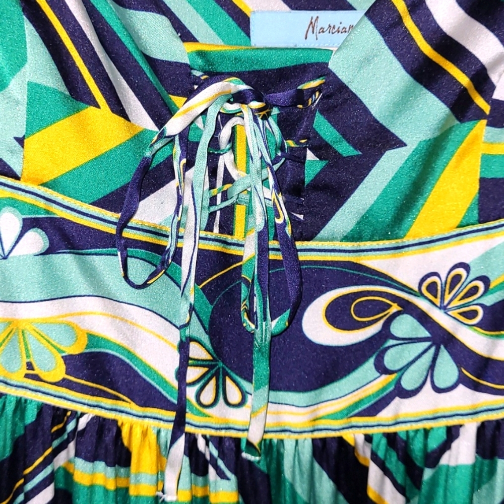 Marciaro Dress by GUESS 95% Silk Adjustable Straps Mid-Mini Dress Size XS EUC - Picture 6 of 15